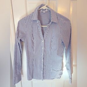 Women’s XS button down shirt